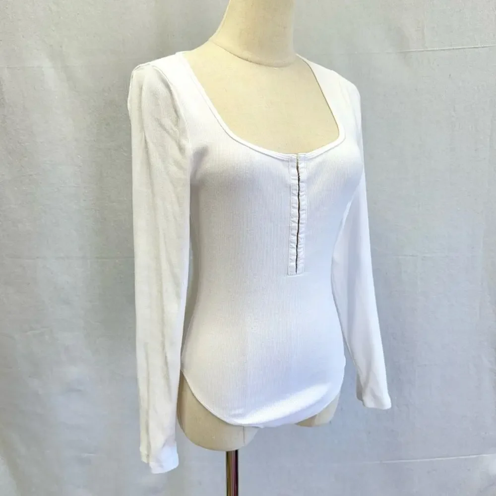 Abercrombie & Fitch‎ hook & eye henley long sleeve bodysuit white size small